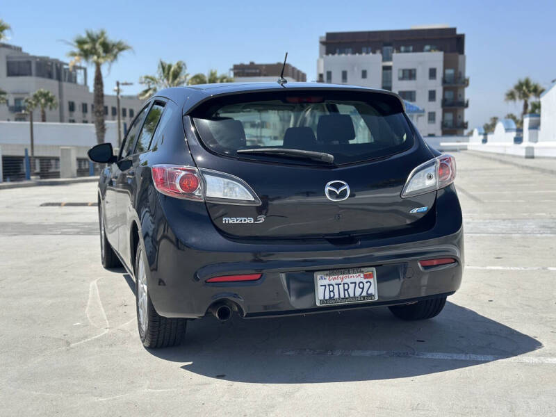 2013 Mazda MAZDA3 i Touring