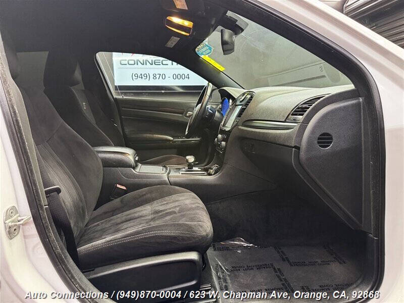 2012 Chrysler 300 S V6