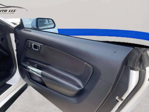 2015 Ford Mustang EcoBoost Premium