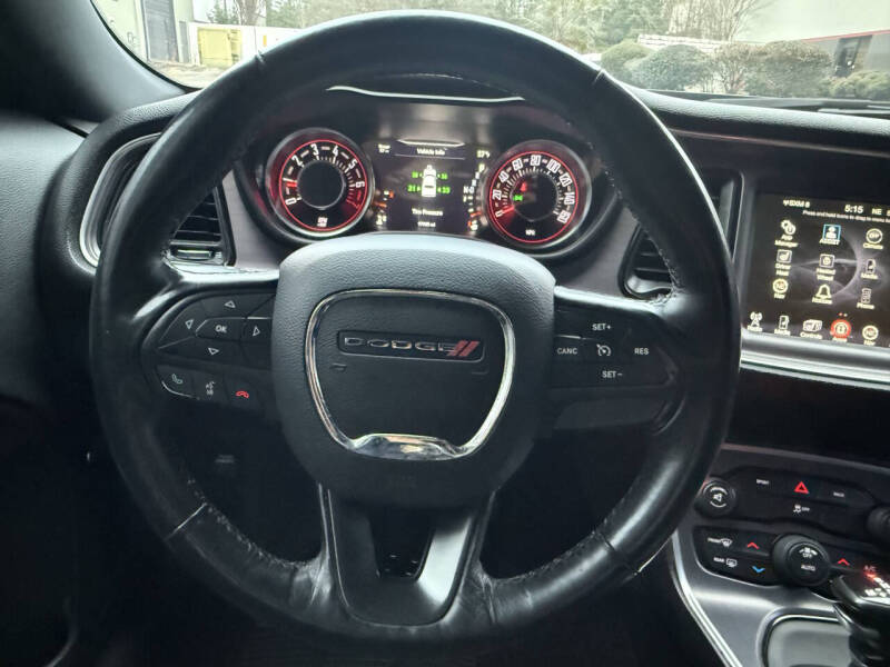 2016 Dodge Challenger SXT