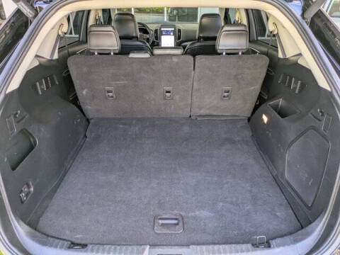 2021 Ford Edge Titanium