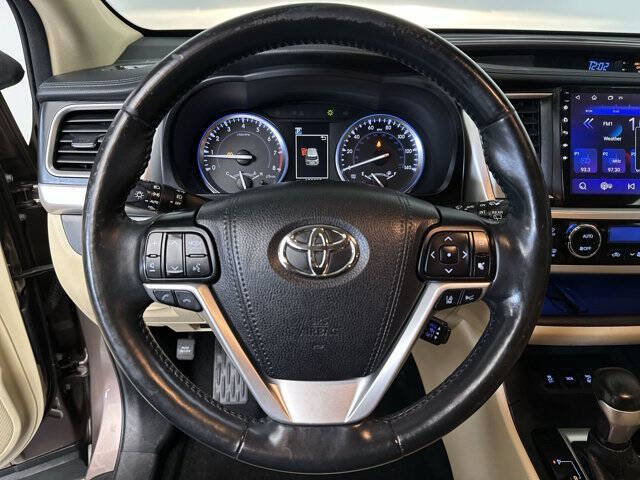 2017 Toyota Highlander Limited Platinum