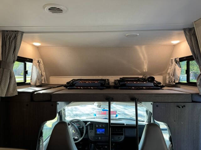 2021 Forest River Sunseeker 2550DLEC