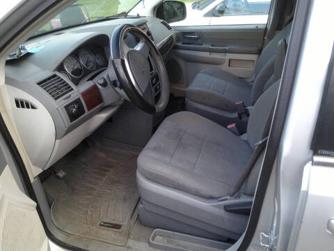 2010 Chrysler Town and Country