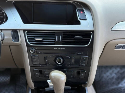 2009 Audi A4 2.0T quattro Premium