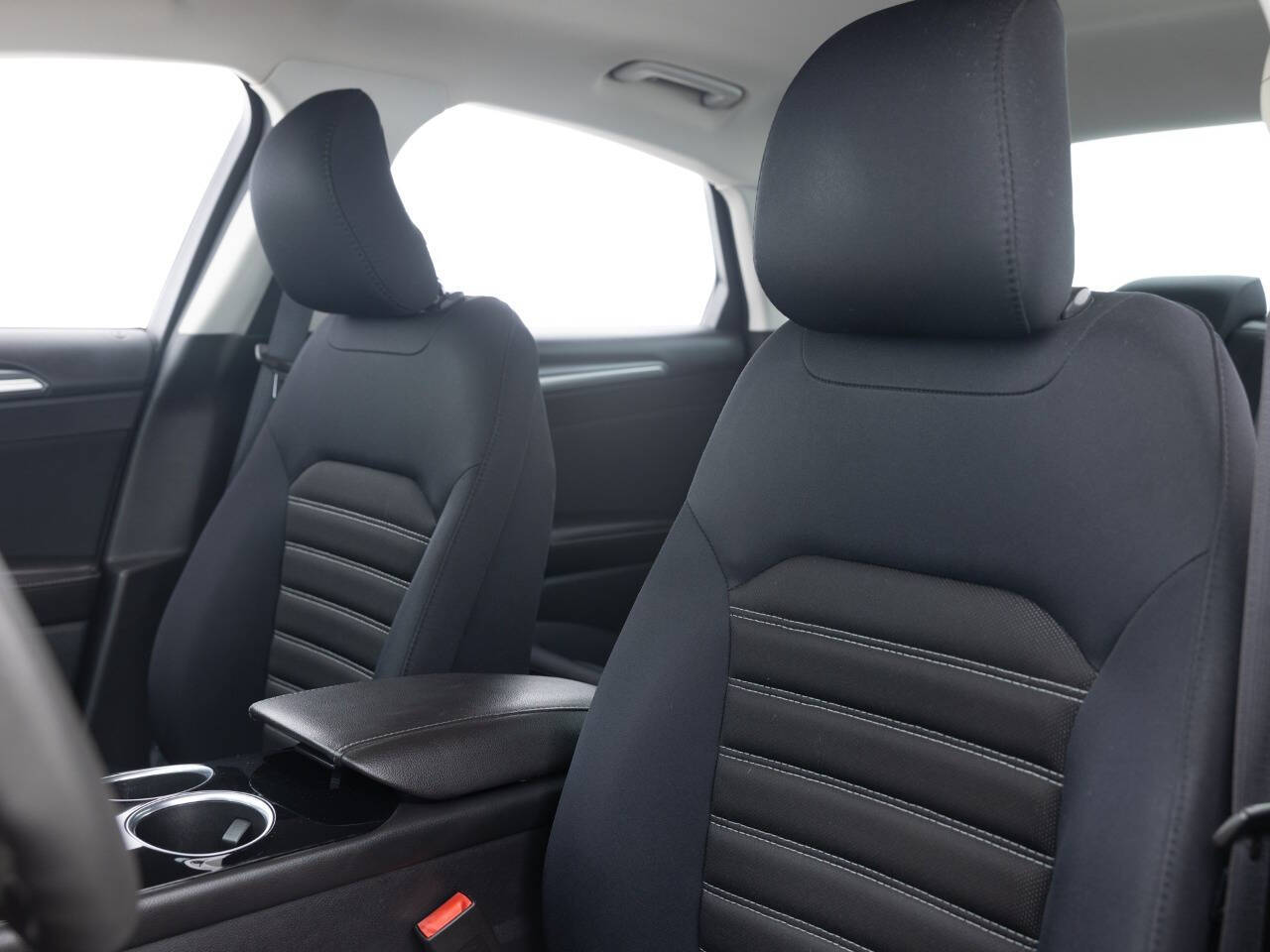 Used Car 2013 Ford Fusion  Se 4dr Sedan For Sale Under $10,000 In Coal City, Illinois