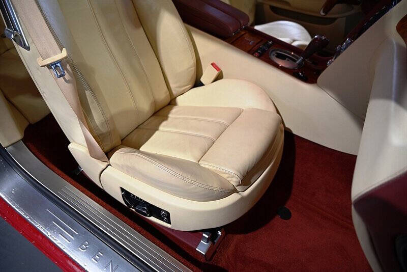 2007 Bentley Continental 19