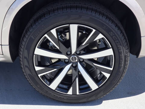 2026 Volvo XC90 B5 Core