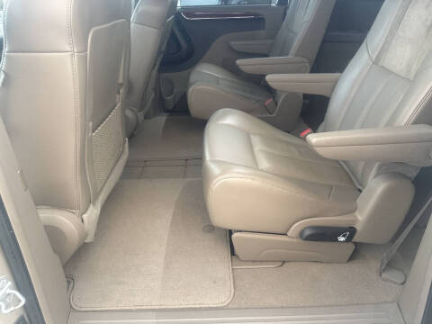 2014 Chrysler Town and Country Limited