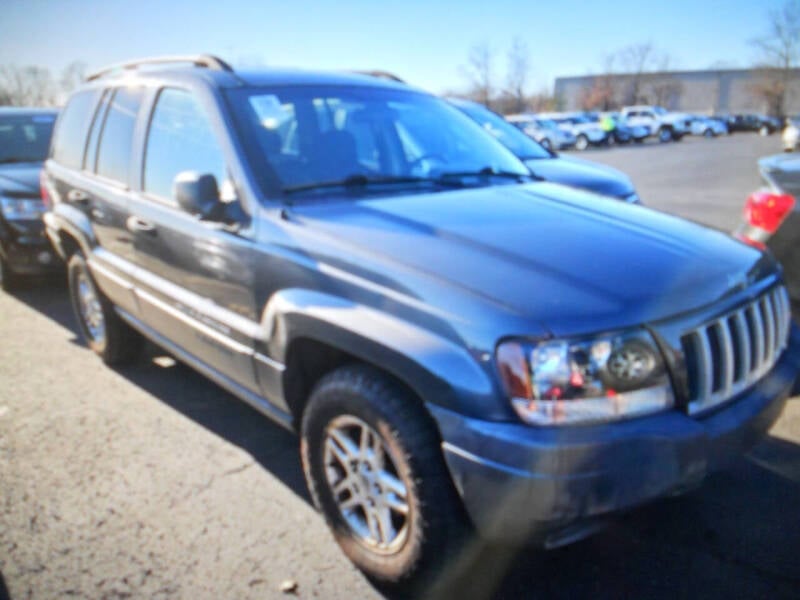 2004 Jeep Grand Cherokee Laredo photo 4