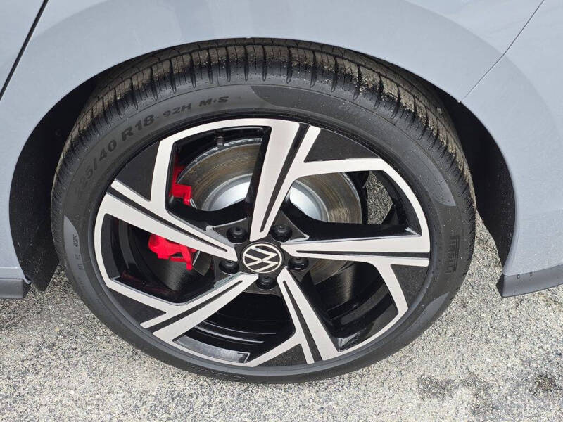 2026 Volkswagen Golf GTI SE