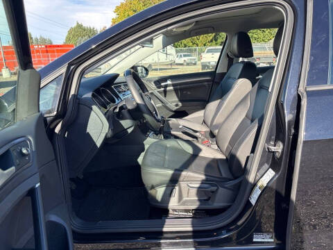 2020 Volkswagen Golf TSI