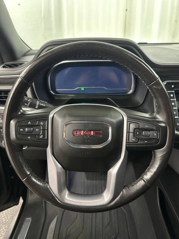 2022 GMC Yukon SLT