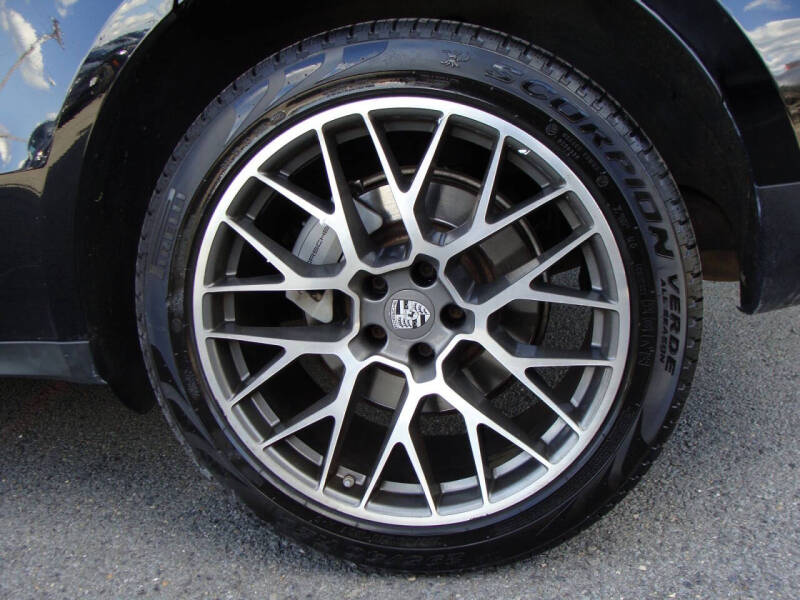 2017 Porsche Macan S