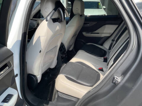 2019 Jaguar F-PACE S