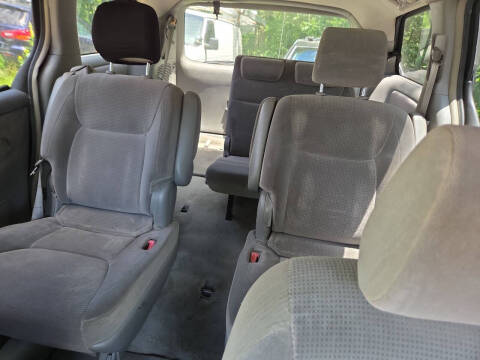 2004 Toyota Sienna LE 7 Passenger