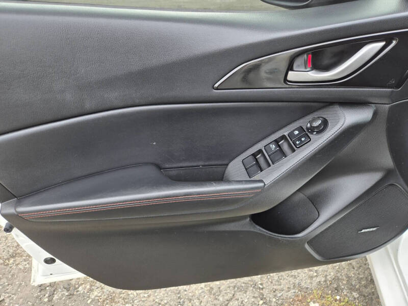 2015 Mazda MAZDA3 i Grand Touring