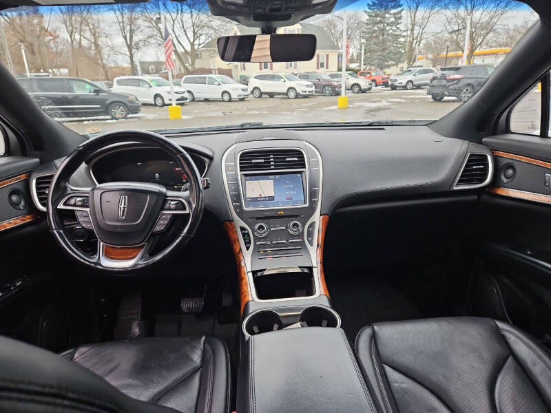 2020 Lincoln Nautilus Reserve