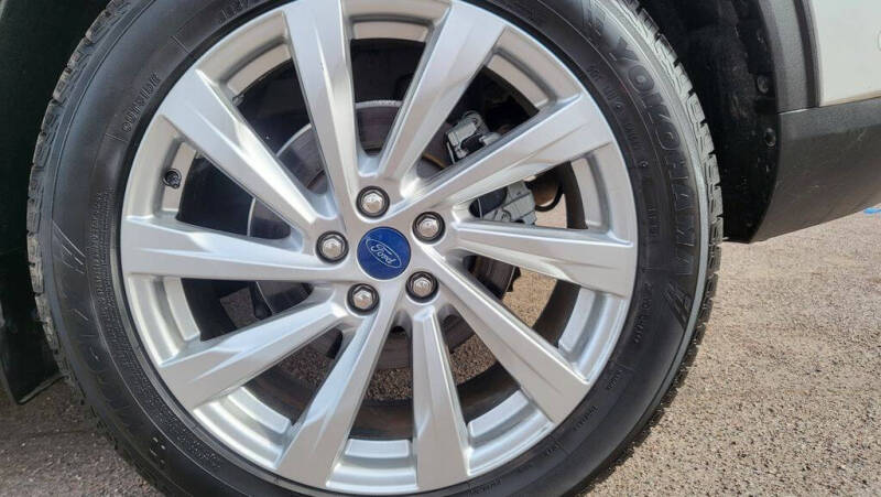 2021 Ford Escape Hybrid Titanium