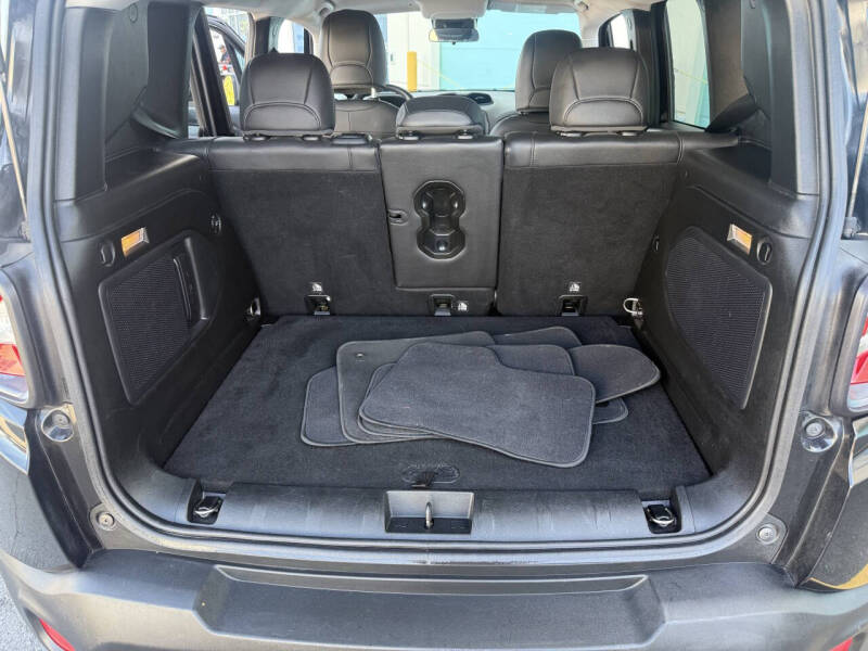 2015 Jeep Renegade Trailhawk