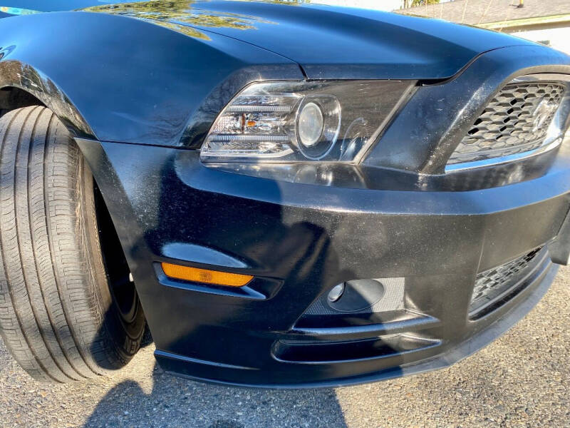 2014 Ford Mustang V6