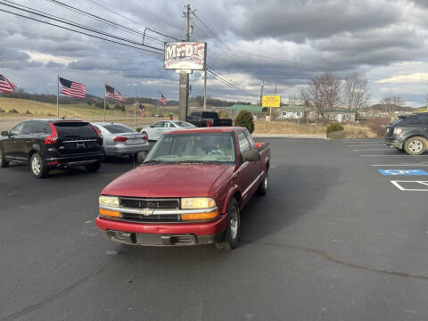 2002 Chevrolet S-10 for sale at Mr. D's Automotive in Piney Flats TN