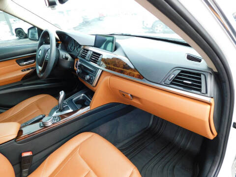 2015 BMW 3 Series 328i xDrive