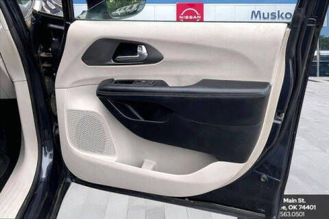 2021 Chrysler Pacifica Touring L