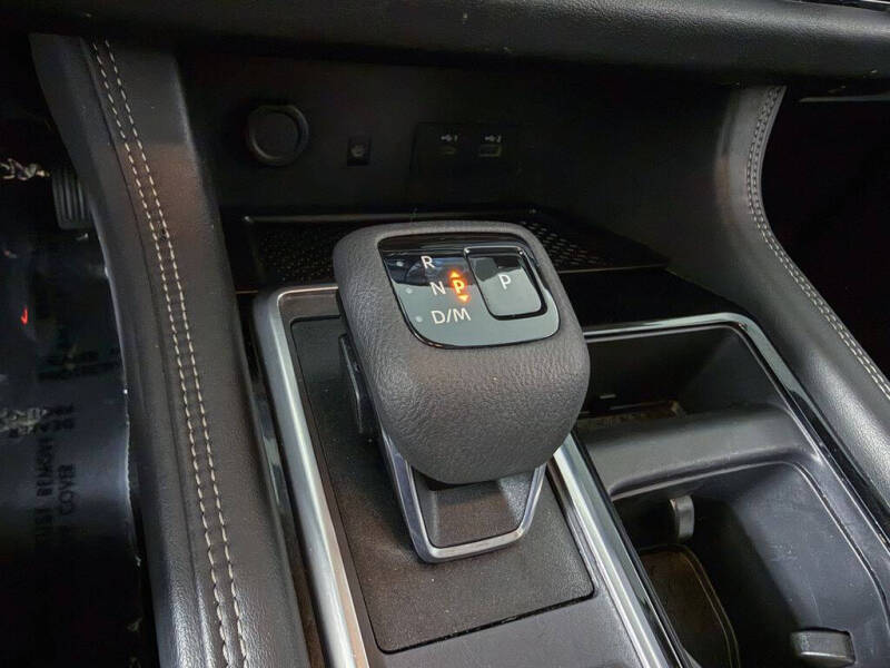 2023 Nissan Pathfinder Platinum