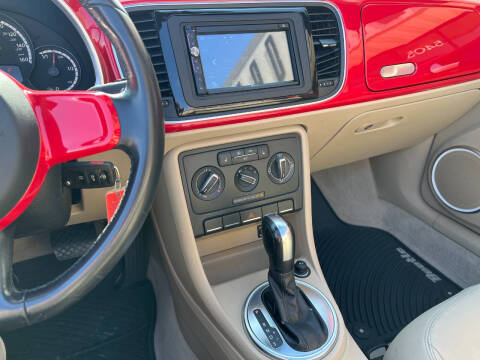 2013 Volkswagen Beetle Convertible 2.5L PZEV