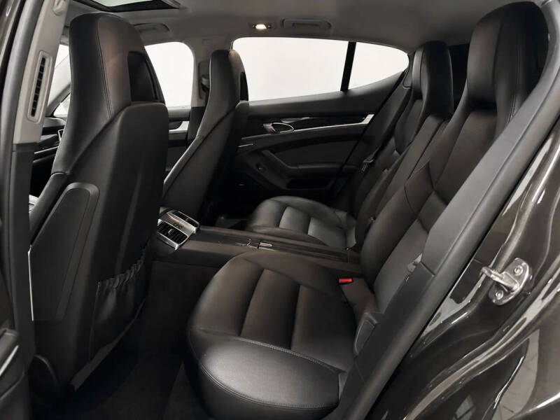 2015 Porsche Panamera