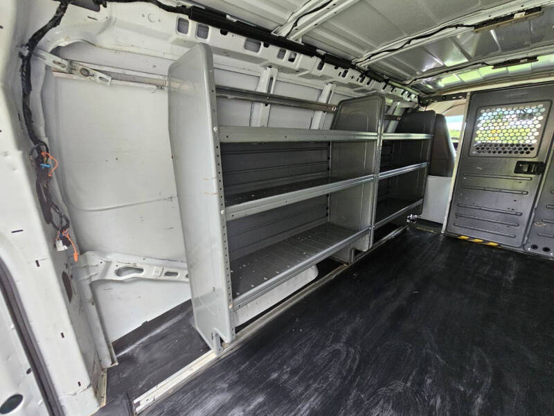 2021 Chevrolet Express 2500