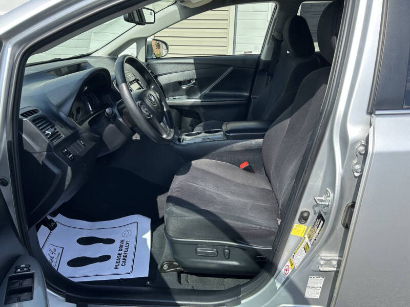 2013 Toyota Venza LE