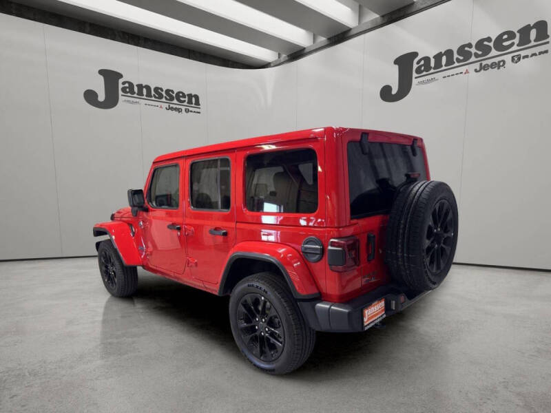 2025 Jeep Wrangler Sahara 4xe