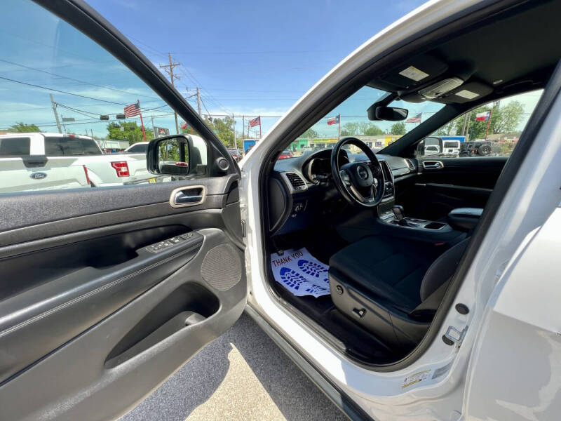 2017 Jeep Grand Cherokee Laredo