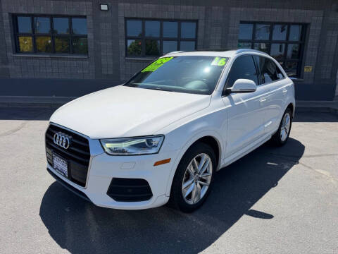 2016 Audi Q3 2.0T Premium Plus
