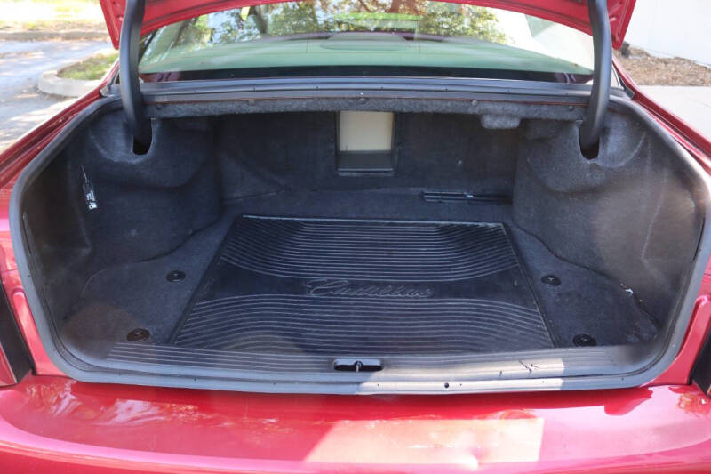 2004 Cadillac DeVille