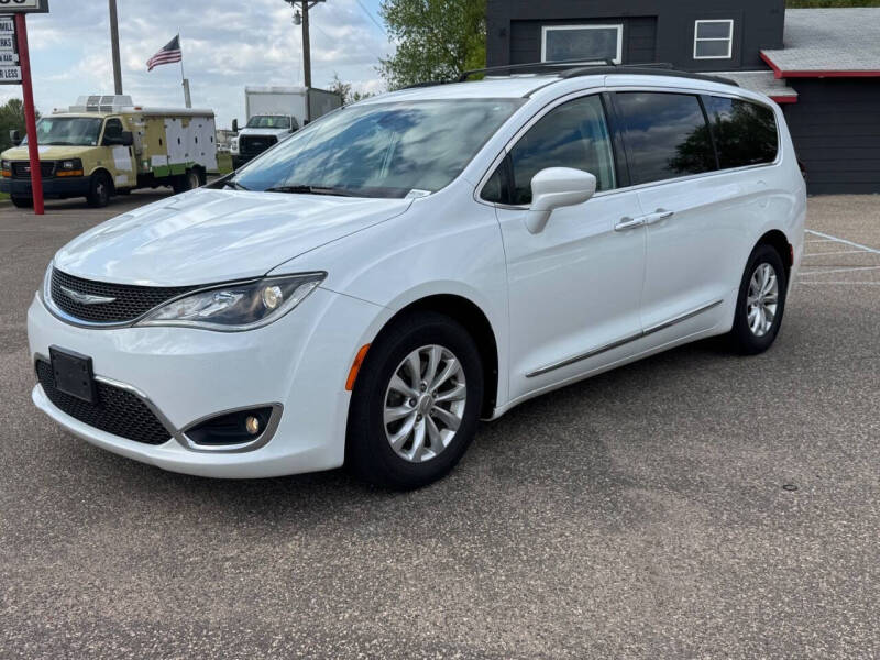 2017 Chrysler Pacifica Touring Plus