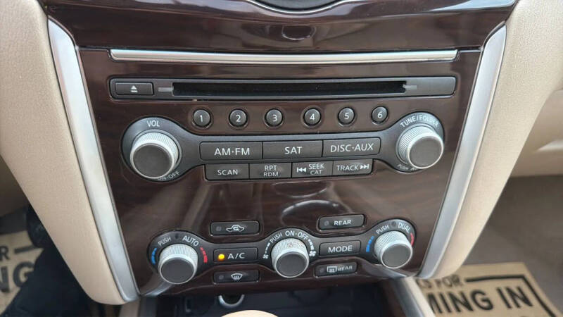 2013 Nissan Pathfinder Platinum