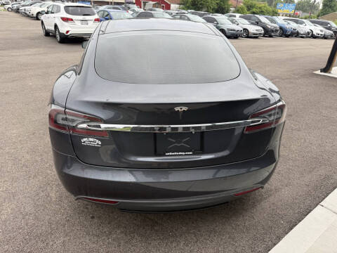 2015 Tesla Model S 70D