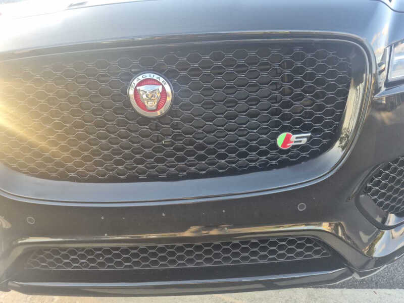 2017 Jaguar F-PACE S