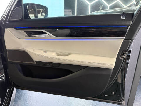 2022 BMW 7 Series 740i