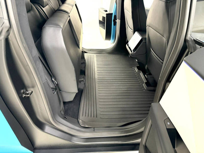 2024 Tesla Cybertruck