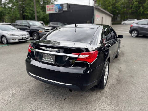 2014 Chrysler 200 LX