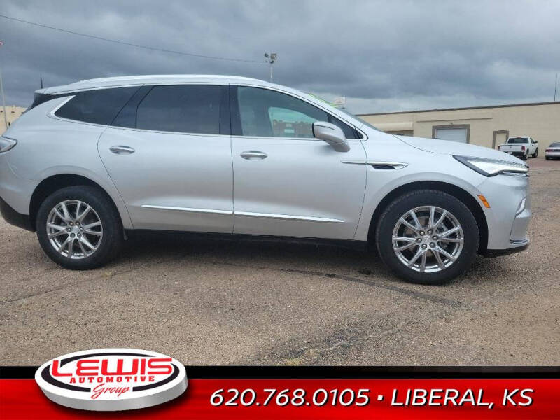 Used 2022 Buick Enclave Premium with VIN 5GAERCKW1NJ123033 for sale in Liberal, KS