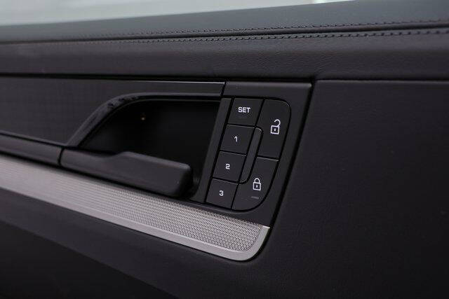 2025 Porsche Cayenne