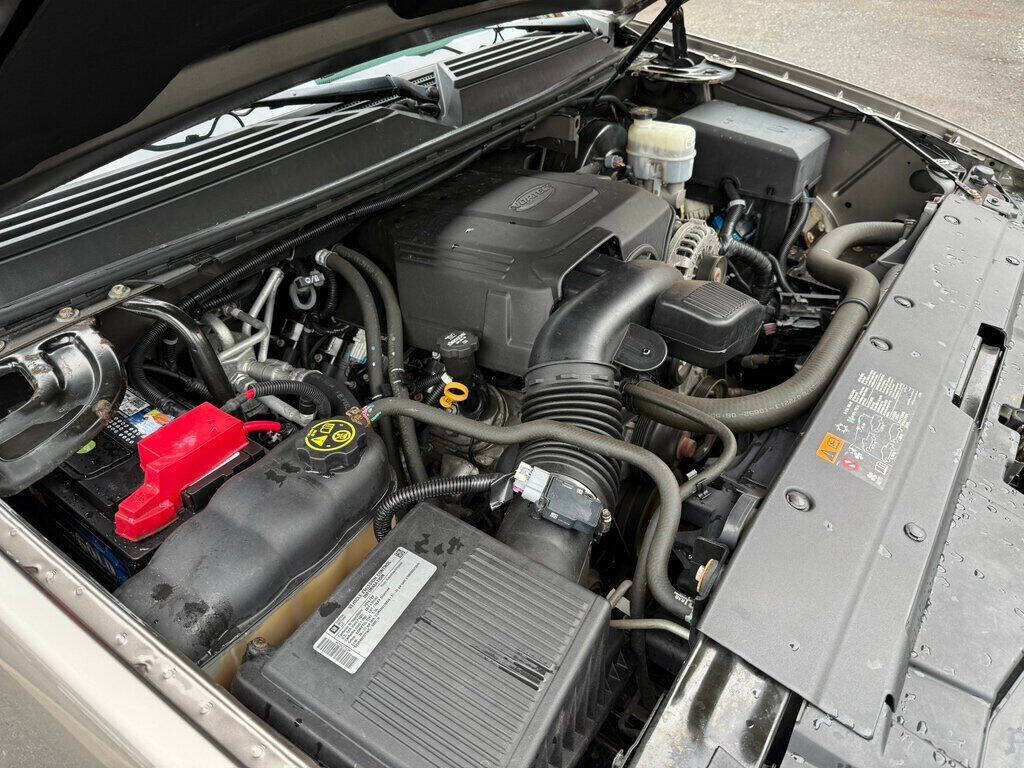 2014 Chevrolet Suburban 17