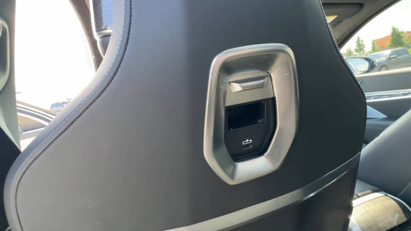 2023 BMW 7 Series 760i xDrive