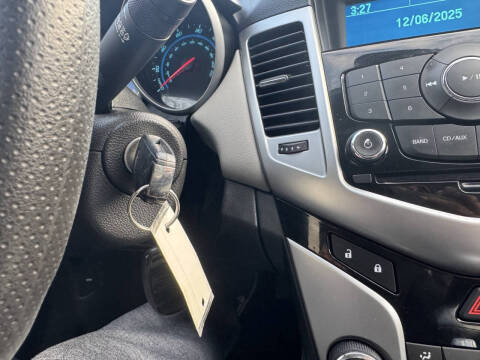 2013 Chevrolet Cruze LS Auto