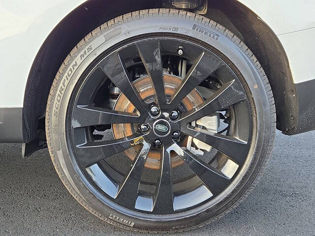 2025 Land Rover Range Rover Sport P360 SE